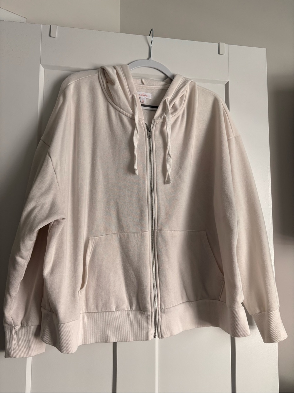 Women’s Zip-Up Sweatshirt